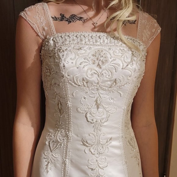 Wedding Dress David's Bridal Mary's Size S/M White - Picture 7 of 16